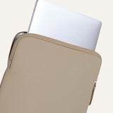 Urth Etui na laptopa Naos Sand
