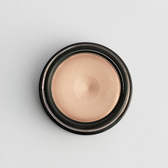 CRÈME GLOW face and body highlighting mousse